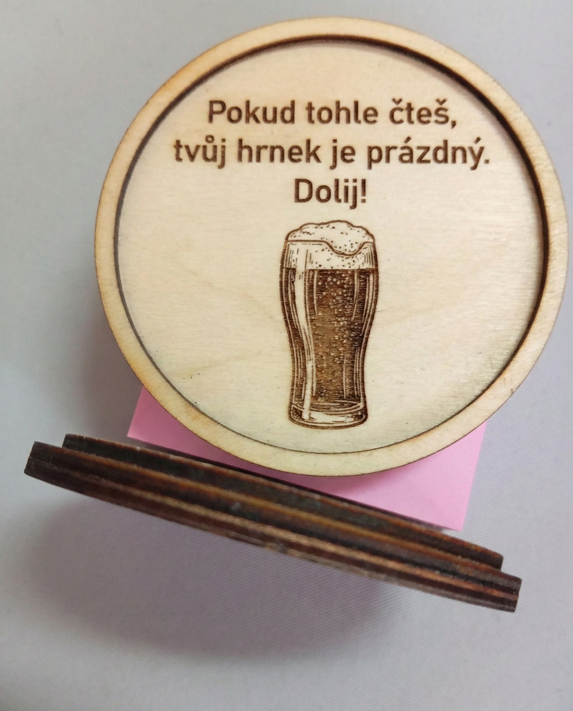 Personalizované Dřevěné Podtácky z Chráněné Dílny – Vytvořte si Vlastní Design