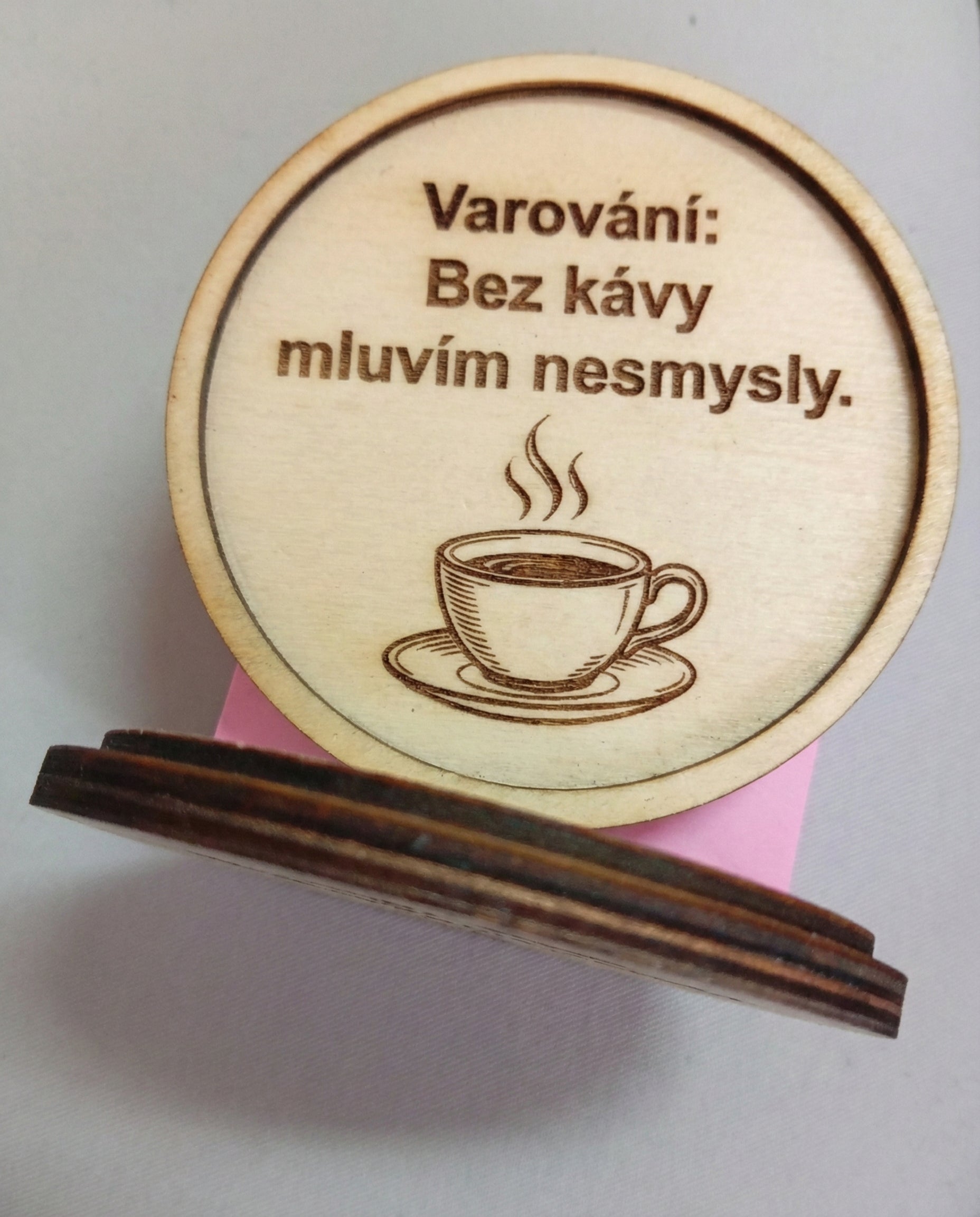 Personalizované Dřevěné Podtácky z Chráněné Dílny – Vytvořte si Vlastní Design
