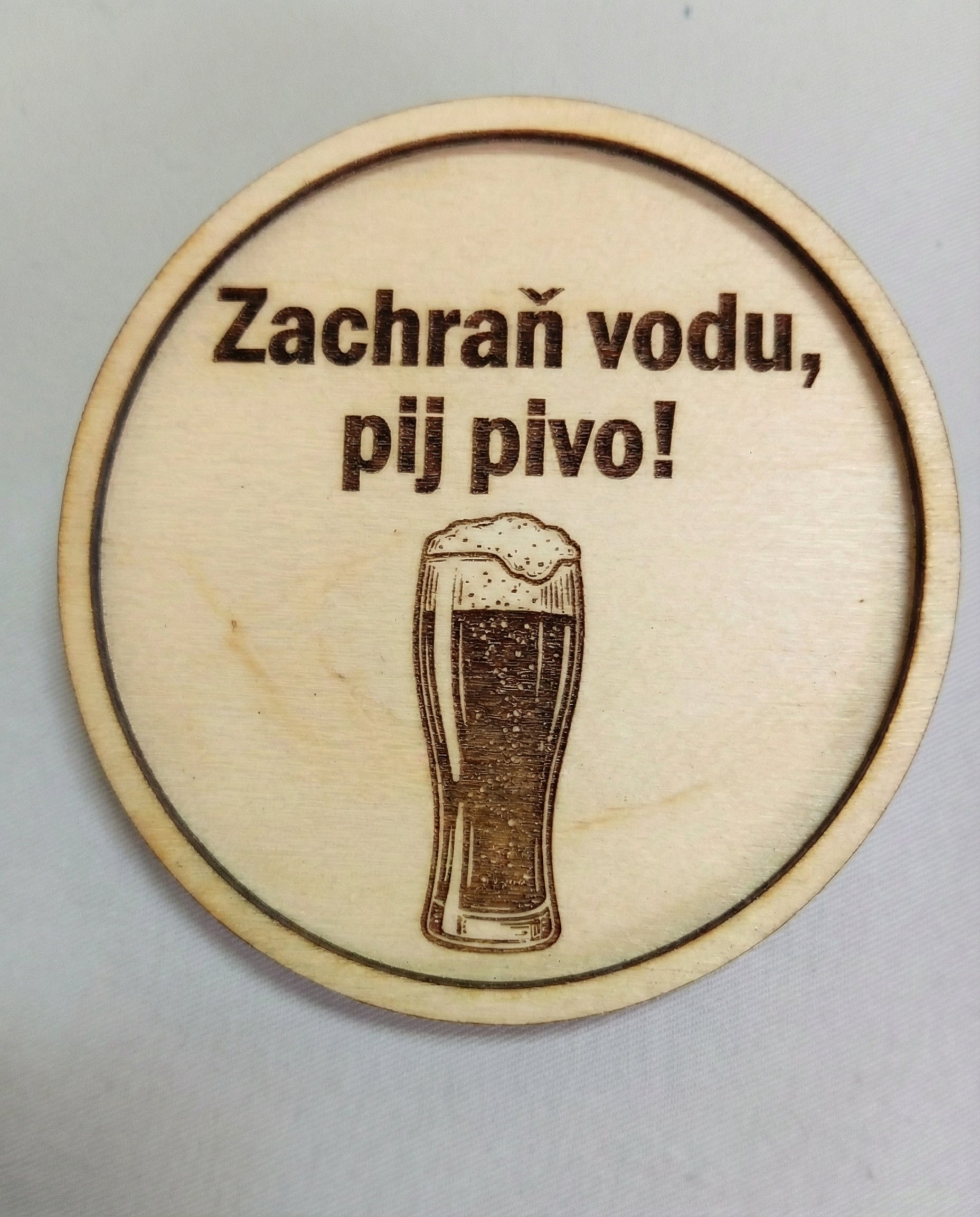 Personalizované Dřevěné Podtácky z Chráněné Dílny – Vytvořte si Vlastní Design