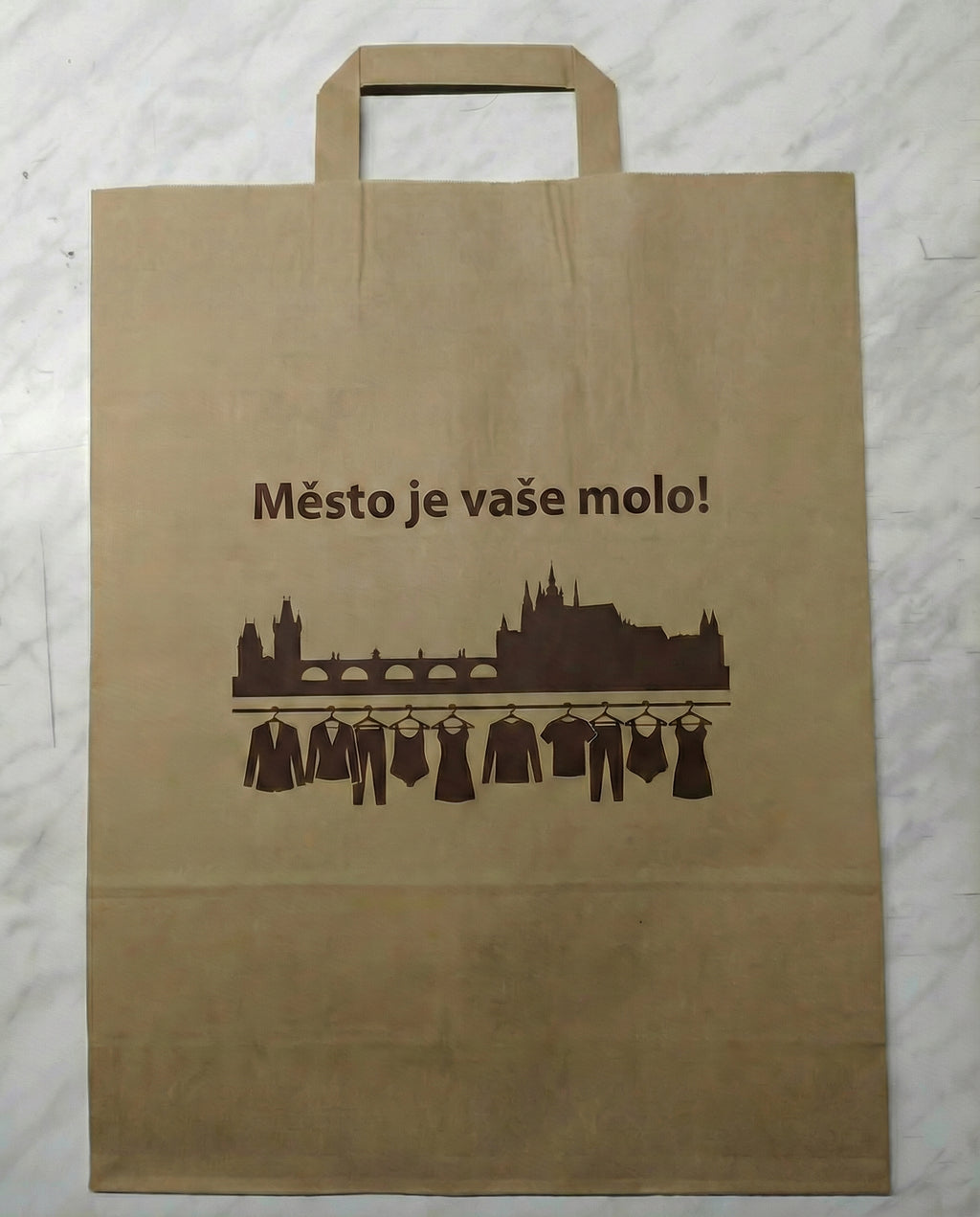 Papírové tašky s vlastním potiskem – Reklama, která pomáhá | Chráněná dílna